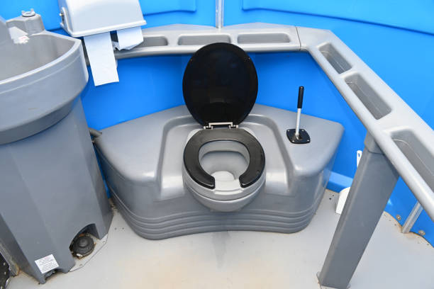 Portable Toilet Options We Offer in Aviston, IL